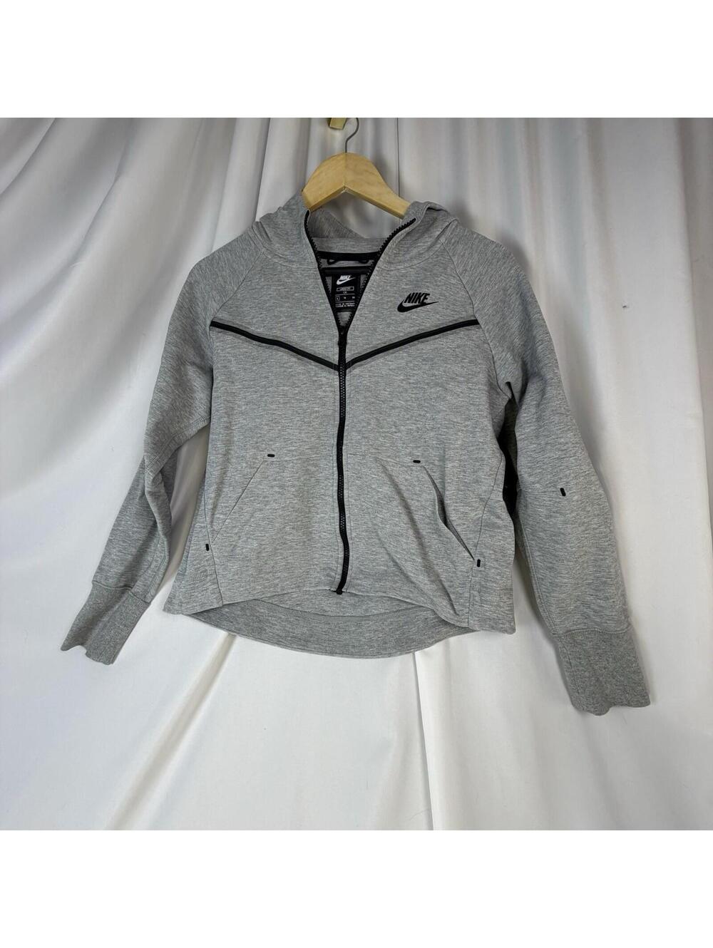 Nike Sportswear Tech Fleece Windrunner Fitted Womens XL NWOT Light Gray Full Zip
